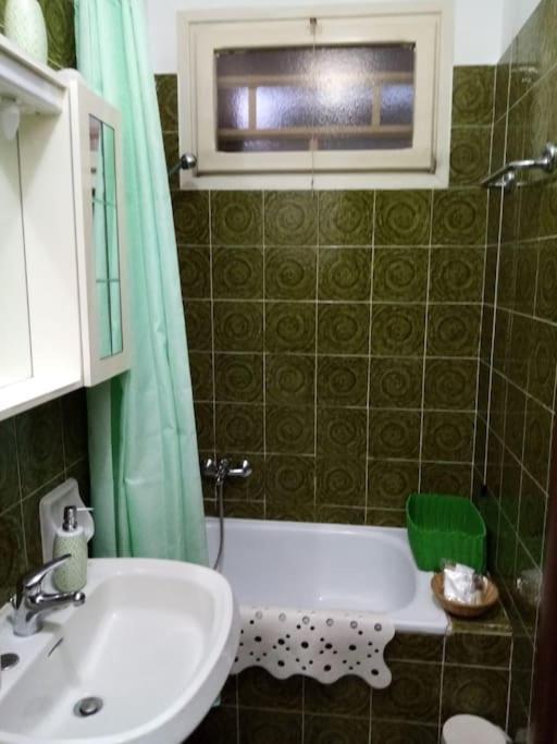 Ampio Monolocale Con Terrazzo - A 2 Passi Dal Mare Lägenhet Latte Exteriör bild